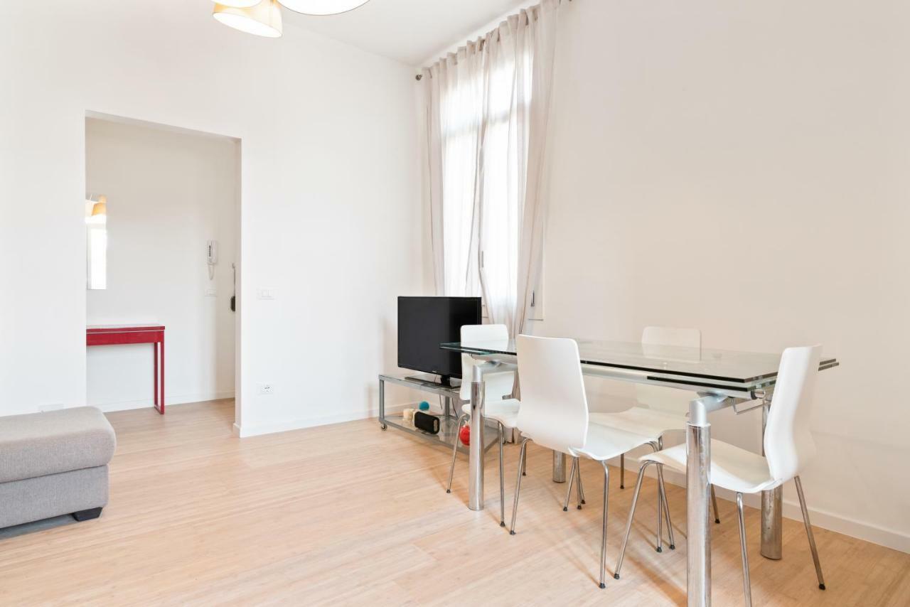Prato Della Valle Roomy Flat Padua Exterior foto